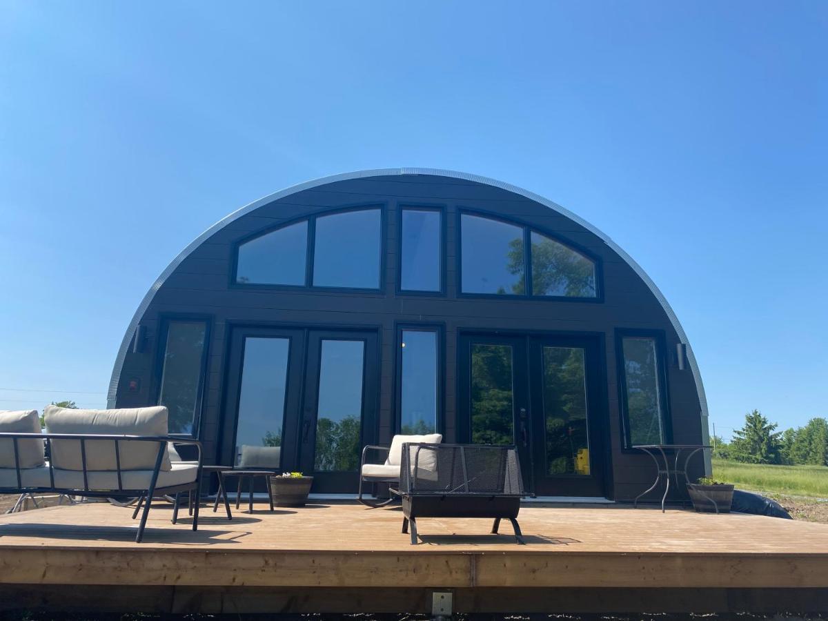 Unique Waterfront House With Private *